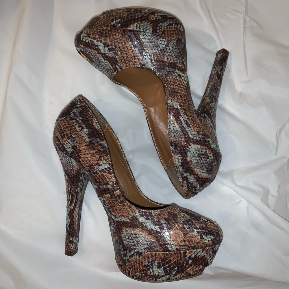 Faux Reptile Print